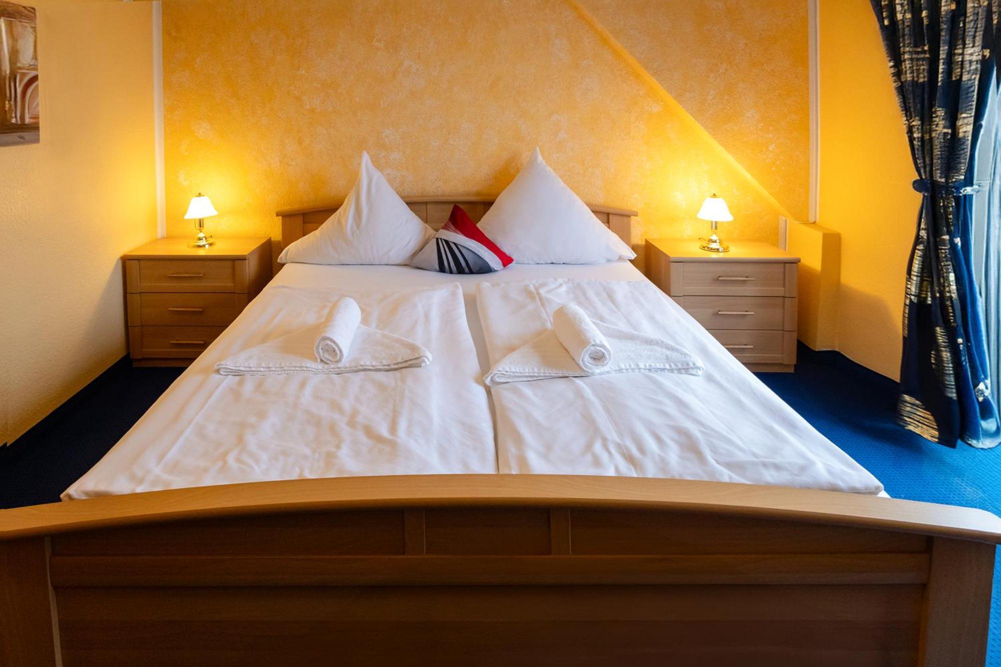 Hotel Restaurant Narasinga Wassenberg Exteriör bild